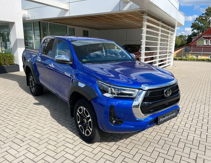 Toyota Hilux 8