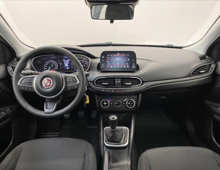 Fiat Tipo 8