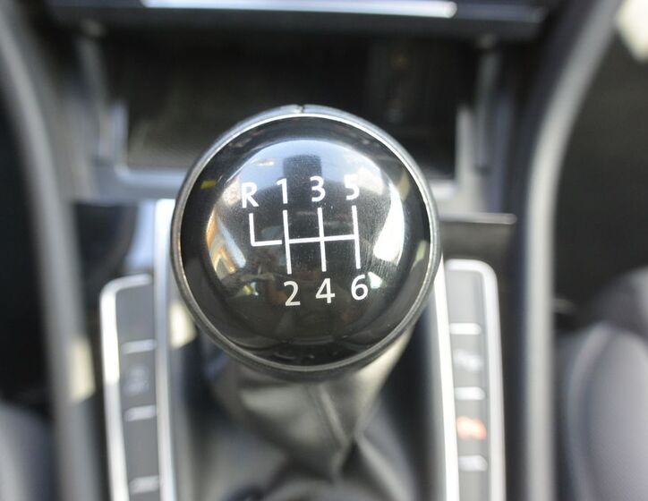 Volkswagen Golf 25