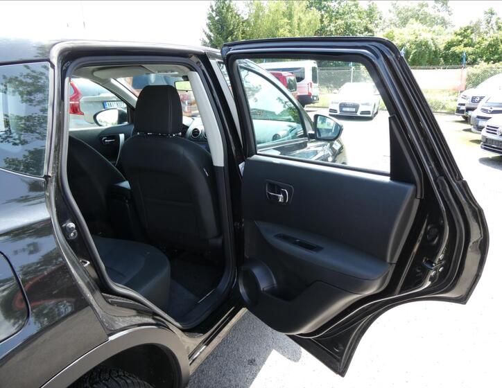 Nissan Qashqai 24