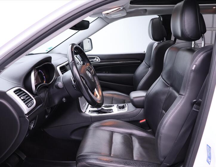 Jeep Grand Cherokee 13