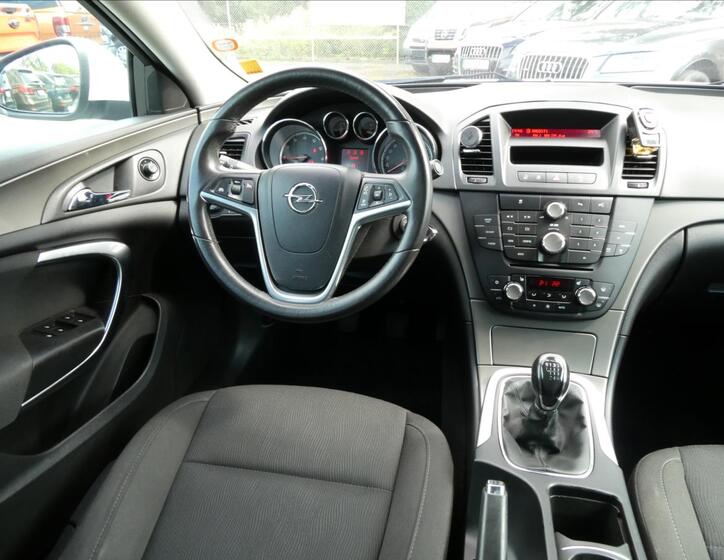 Opel Insignia 23