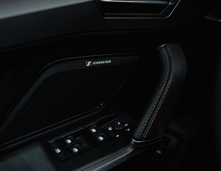 Cupra Formentor 8