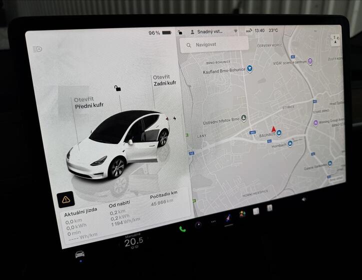 Tesla Model Y 18