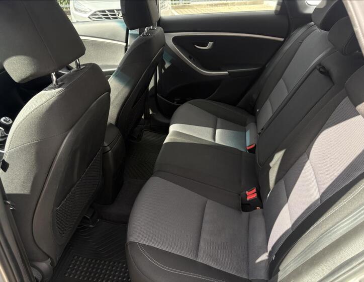 Hyundai i30 10