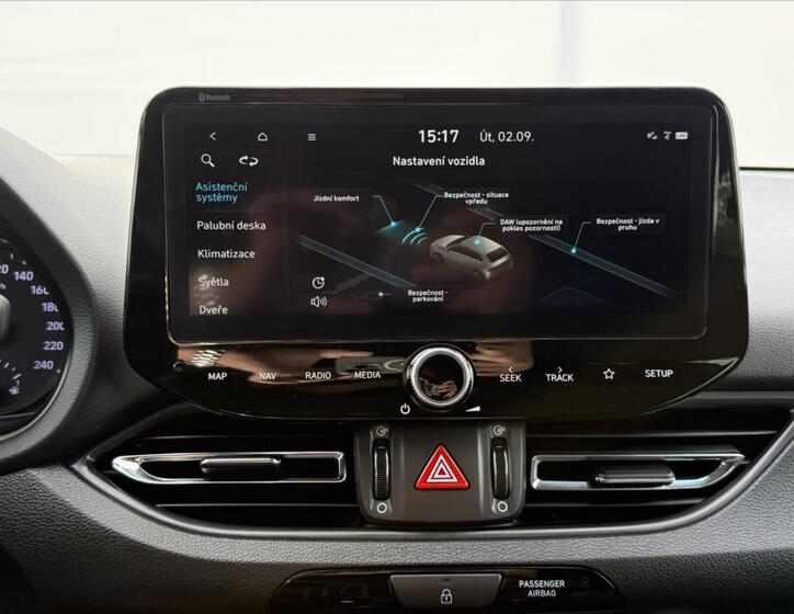 Hyundai i30 16