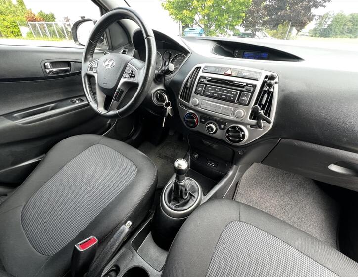 Hyundai i20 20
