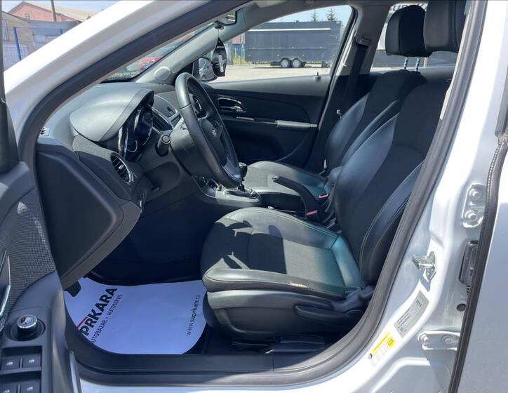 Chevrolet Cruze 21