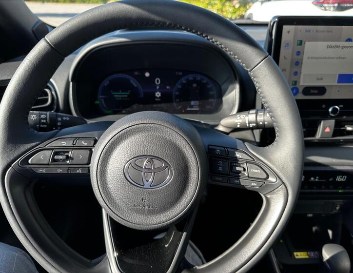 Toyota Yaris 7