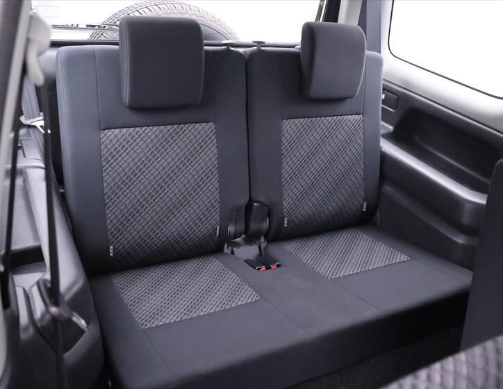 Suzuki Jimny 12