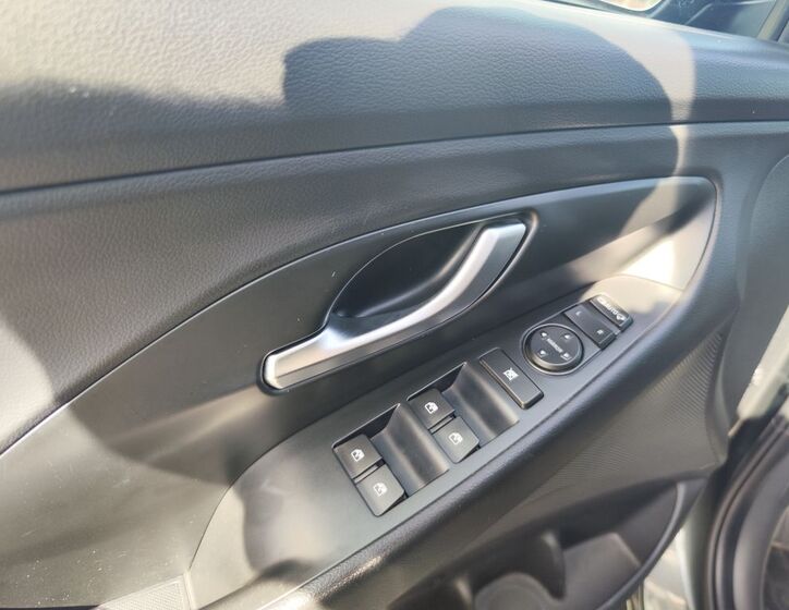 Hyundai i30 31