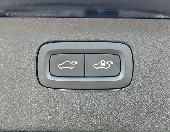 Volvo XC90 11