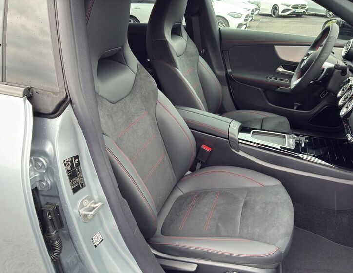 Mercedes-Benz CLA 6