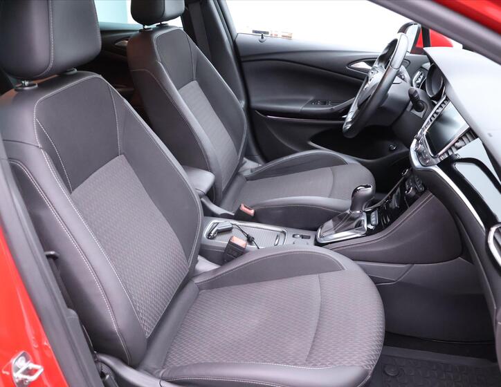 Opel Astra 12
