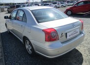 Toyota Avensis 8