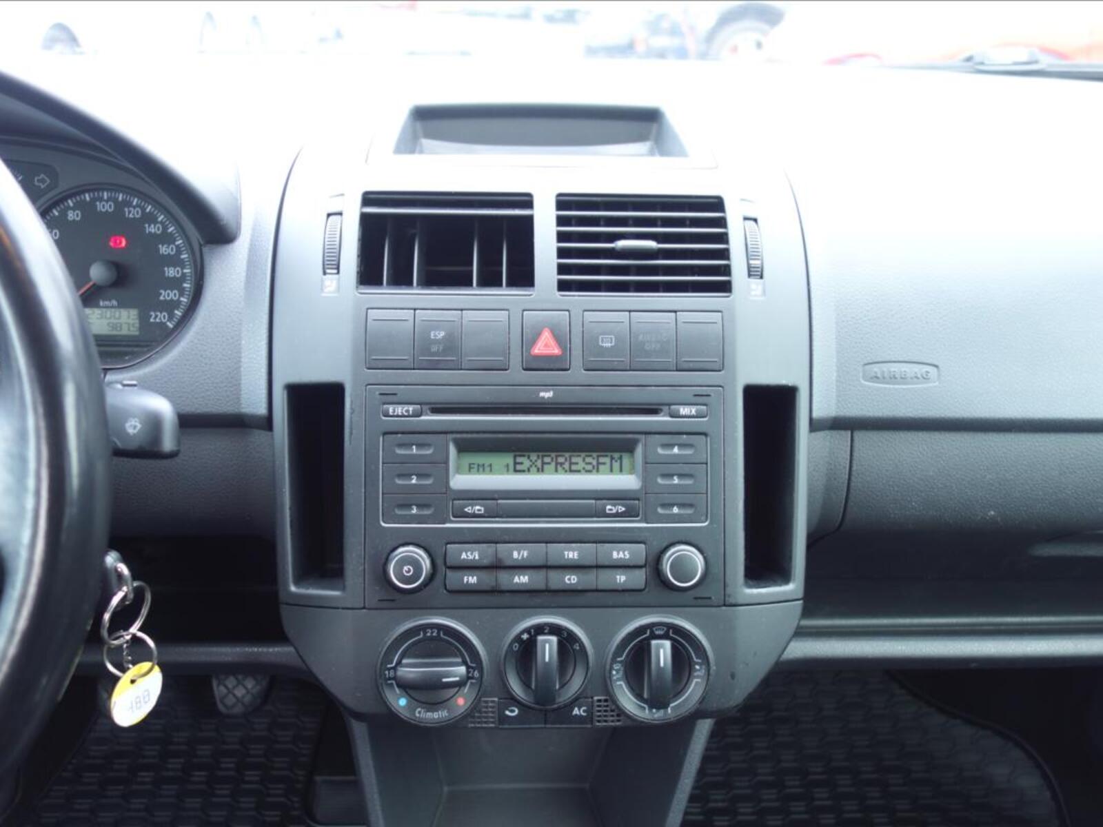 Volkswagen Polo 21