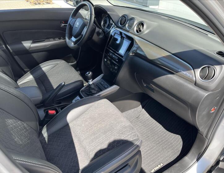 Suzuki Vitara 21