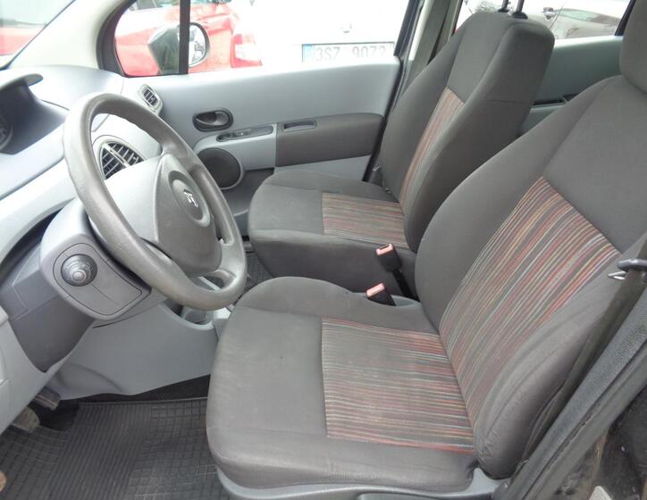 Renault Modus 12