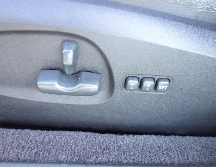 Subaru Legacy 12