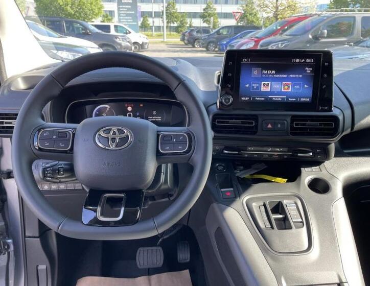 Toyota ProAce City Verso 16