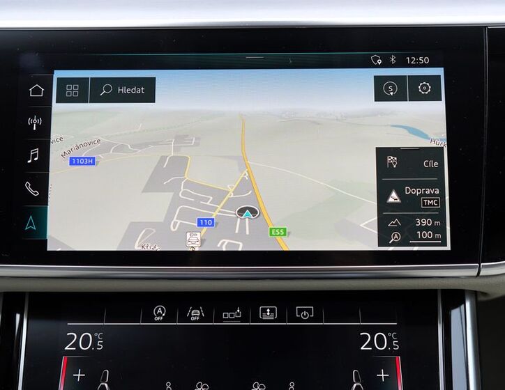 Audi A8 46