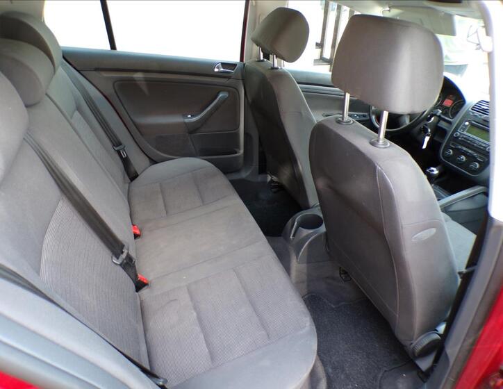 Volkswagen Golf 14