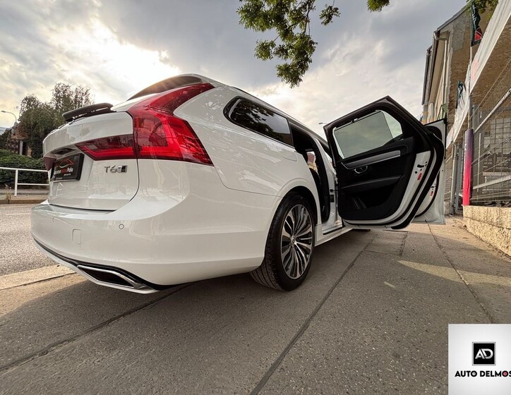 Volvo V90 55