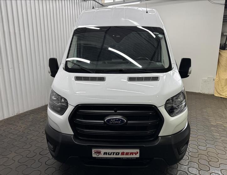 Ford Transit 13