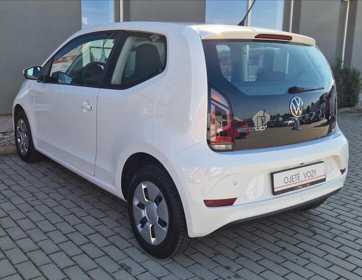 Volkswagen up! 8