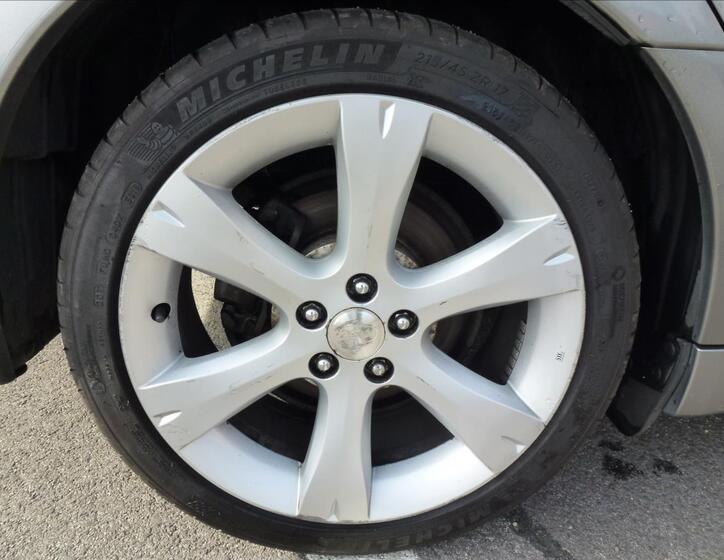Subaru Legacy 42