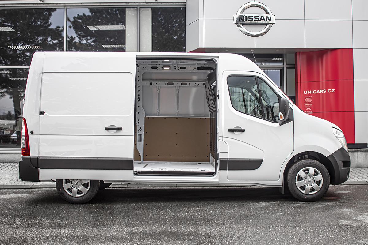 Nissan NV400