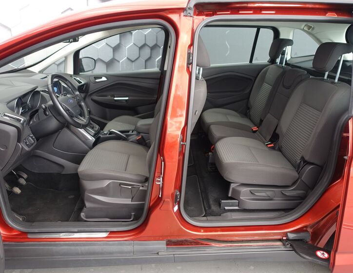 Ford Grand C-MAX 23