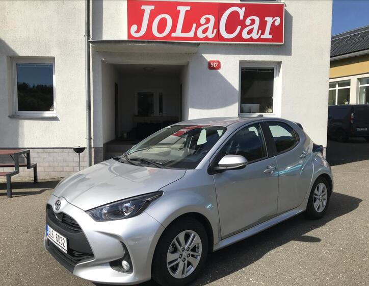 Toyota Yaris 2