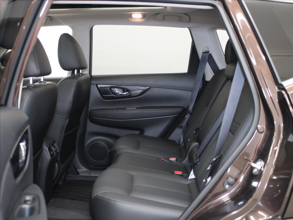 Nissan X-Trail 7