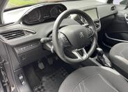 Peugeot 208 12