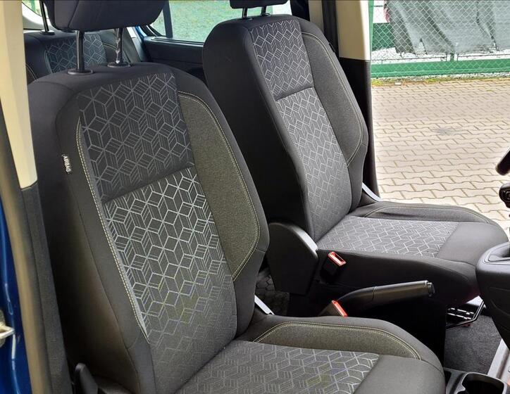 Peugeot Rifter 23