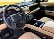 Land Rover Defender 10