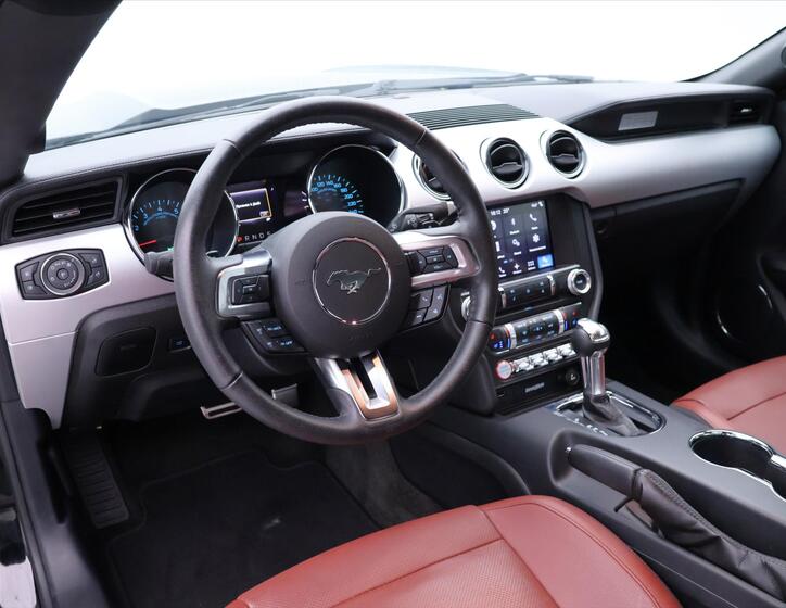 Ford Mustang 35