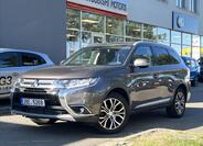 Mitsubishi Outlander 1