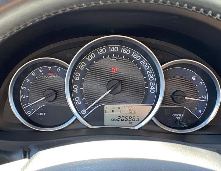 Toyota Auris 15