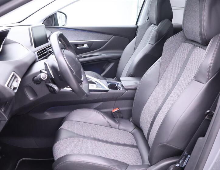 Peugeot 3008 12