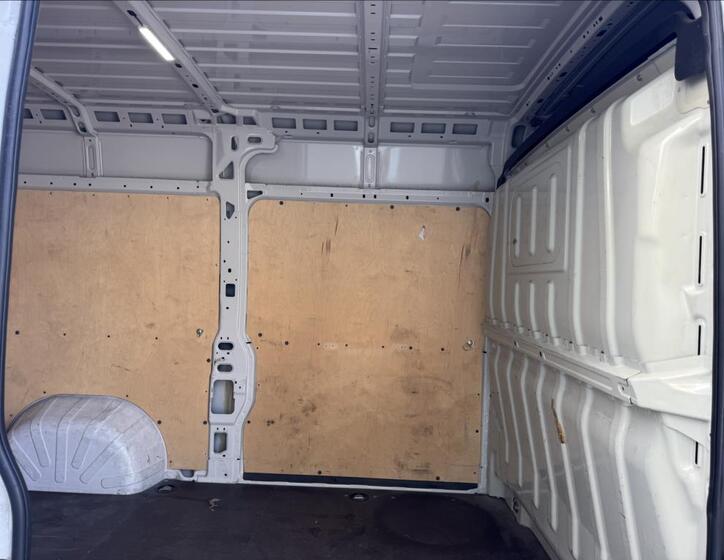 Peugeot Boxer 18