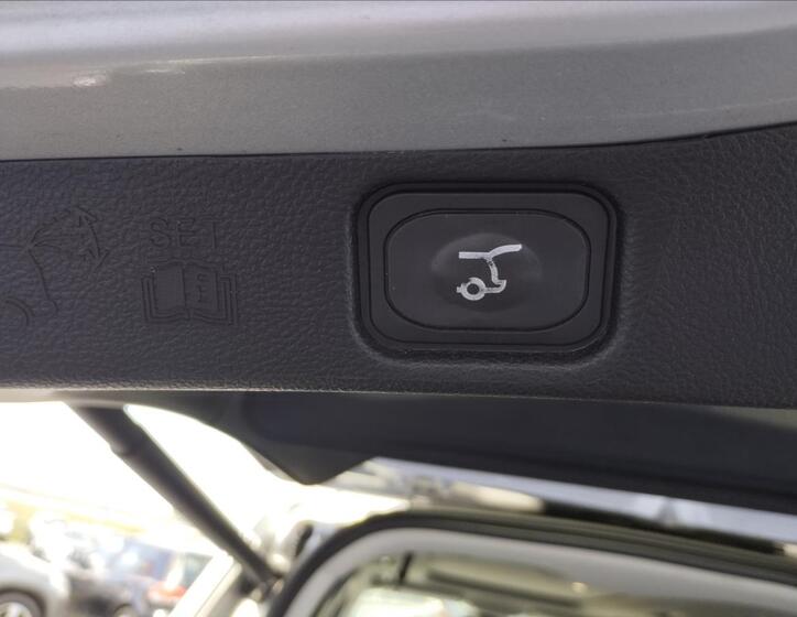 Ford Galaxy 17