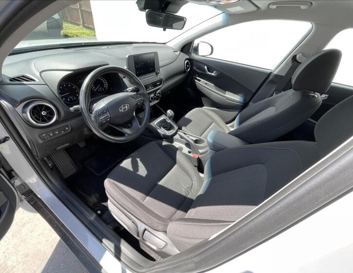 Hyundai Kona 5