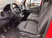 Mercedes-Benz Sprinter 14