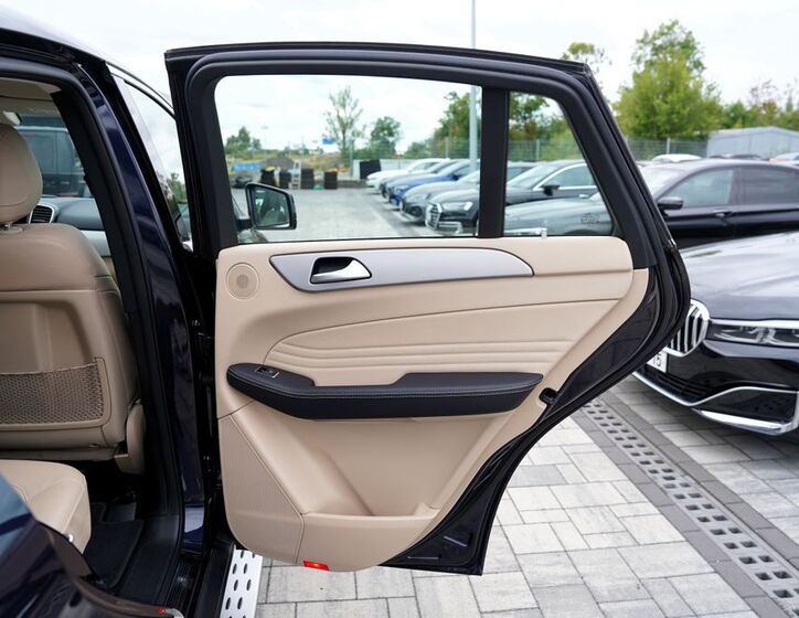 Mercedes-Benz GLE 19