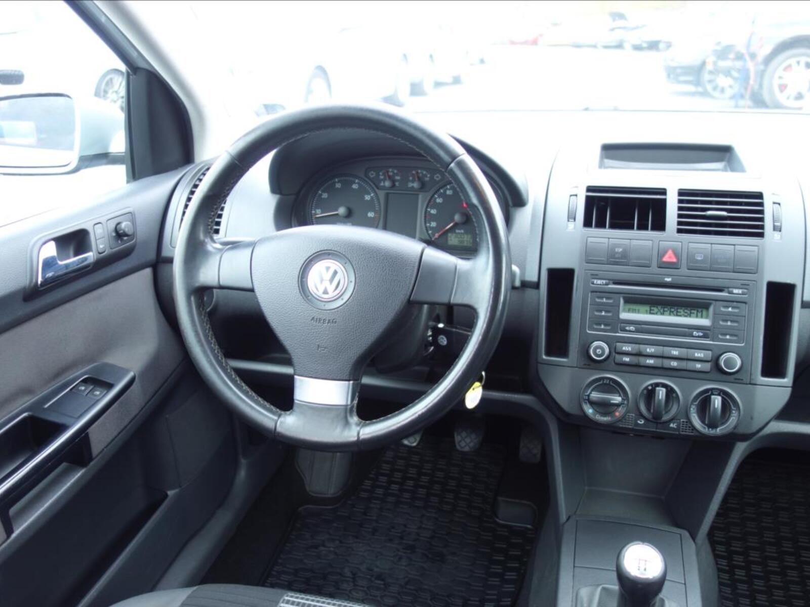 Volkswagen Polo 19