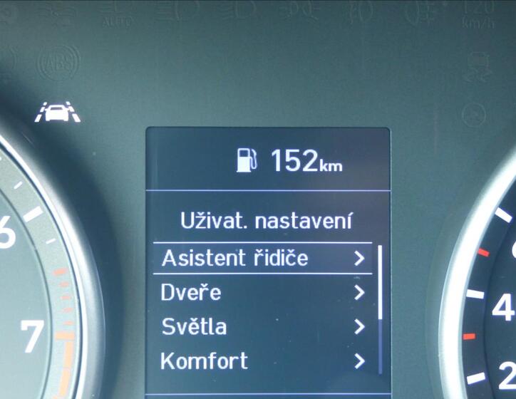 Hyundai i30 24