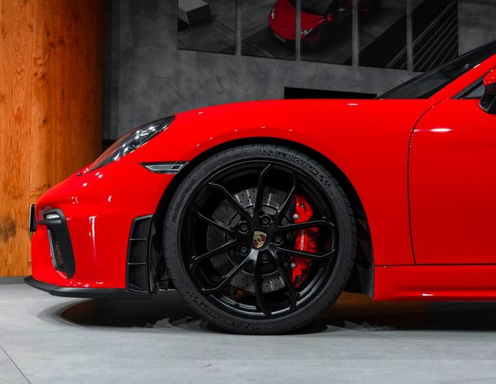Porsche 718 2