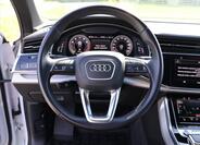 Audi Q7 21
